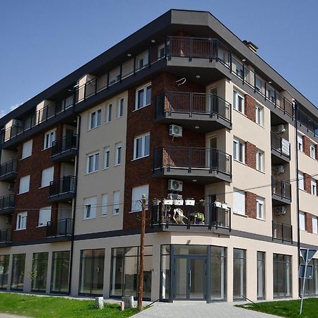 Crown Apartment 3 スボティツァ エクステリア 写真