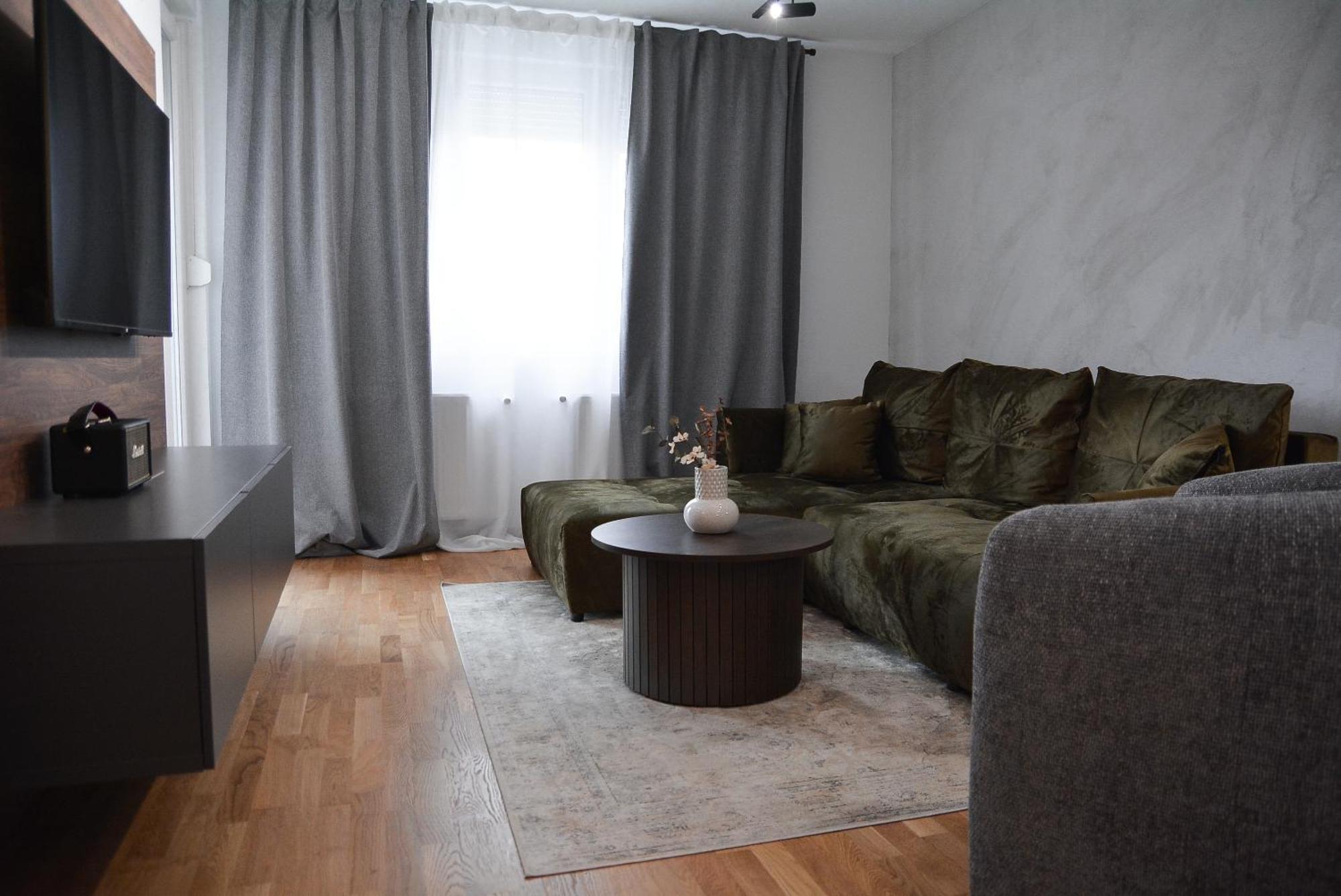 Crown Apartment 3 スボティツァ エクステリア 写真