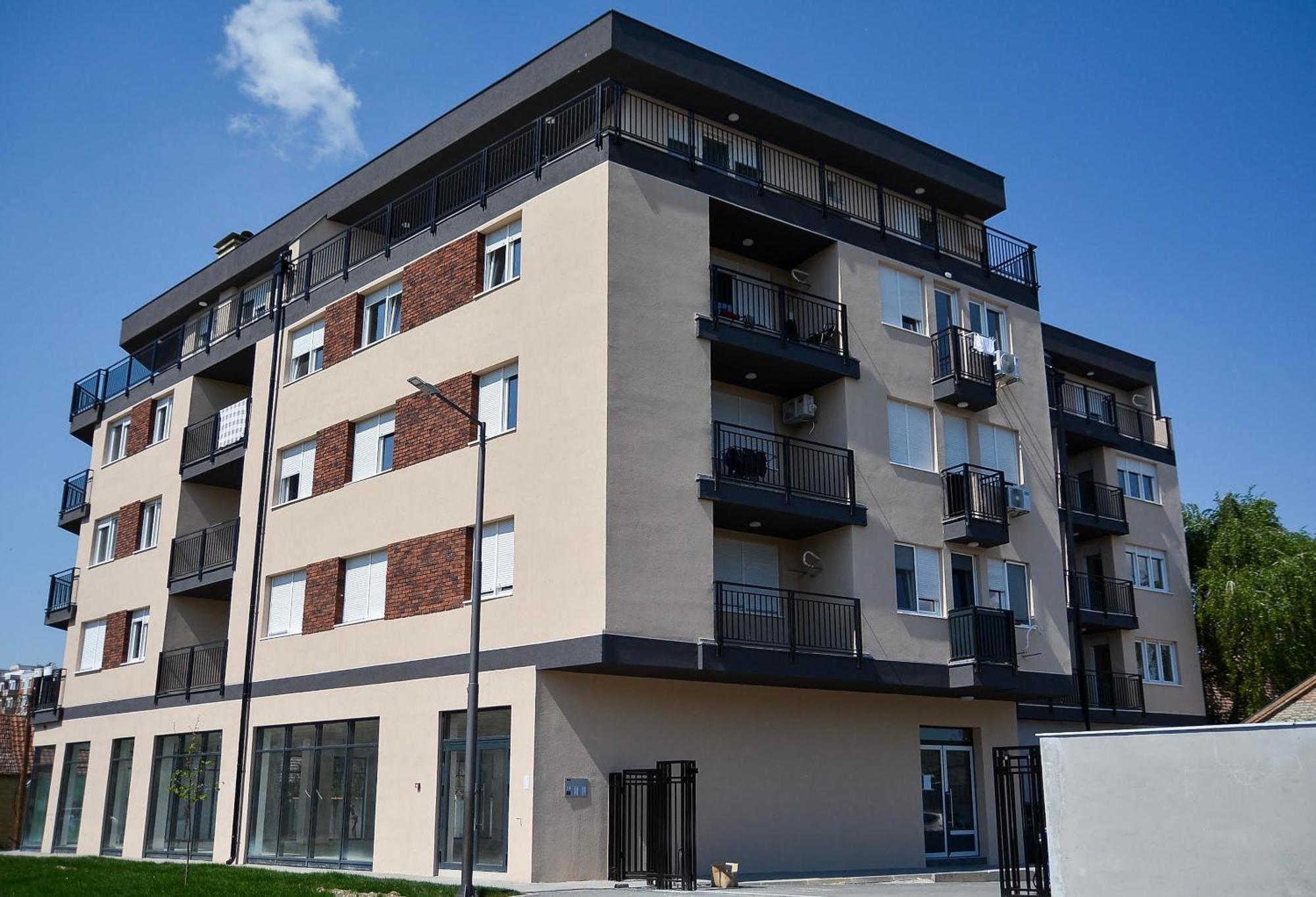 Crown Apartment 3 スボティツァ エクステリア 写真